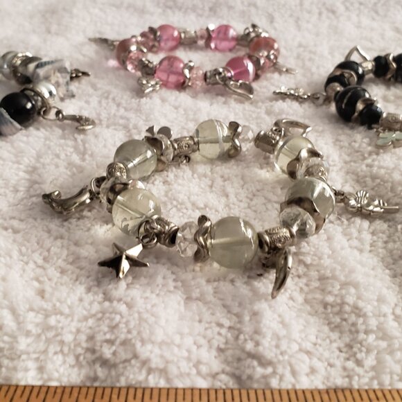 Set of four Bead Bracelets with Charms Pink Black Clear Grey - Picture 3 of 9